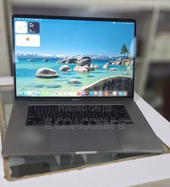 New Laptop Apple MacBook 64GB Intel Core i9 SSD 512GB