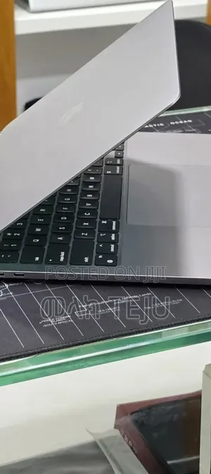 New Laptop Apple MacBook Pro 2013 16GB Apple M2 SSD 512GB