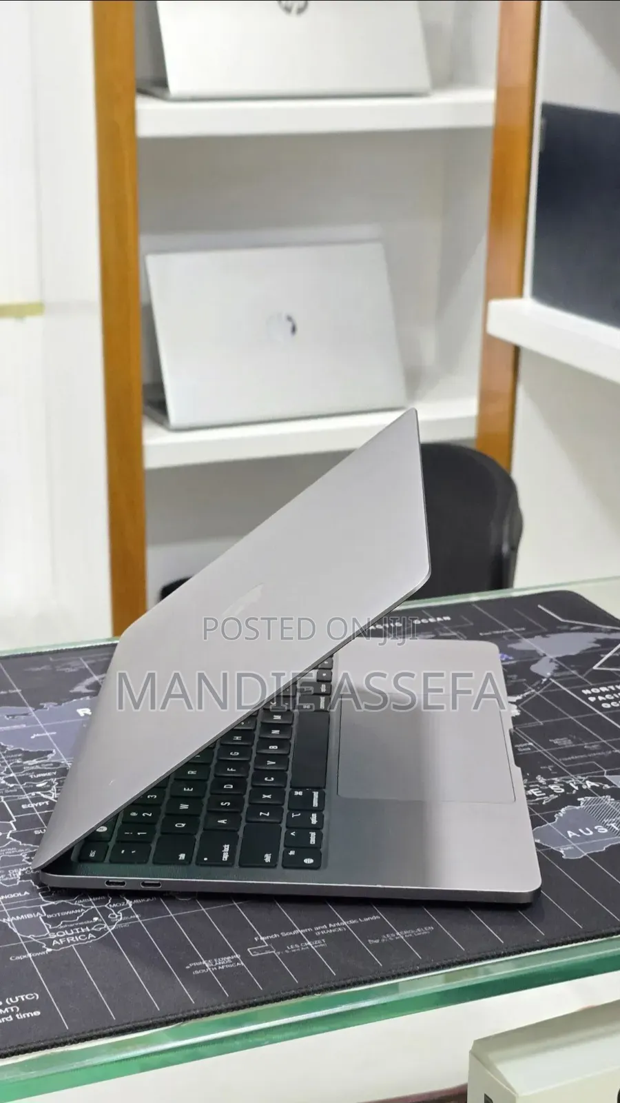 New Laptop Apple MacBook Air 2022 M2 16GB Apple M2 SSD 512GB
