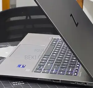 New Laptop HP ZBook 14 32GB Intel Core i9 SSD 512GB