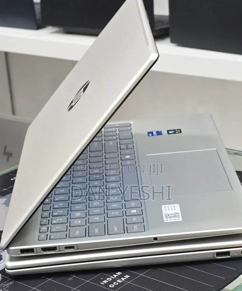 New Laptop HP Stream Notebook 16GB Intel Core i7 SSD 1T