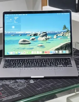 New Laptop Apple MacBook Pro 2022 M2 16GB Apple M2 SSD 512GB