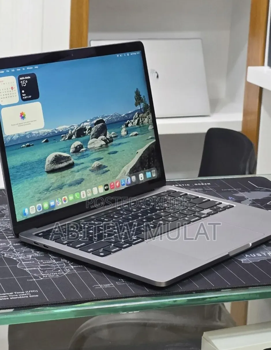 New Laptop Apple MacBook Pro 2022 M2 16GB Apple M2 SSD 512GB
