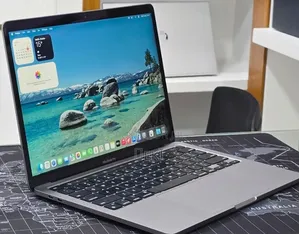 New Laptop Apple MacBook Pro 2022 M2 16GB Apple M2 SSD 512GB