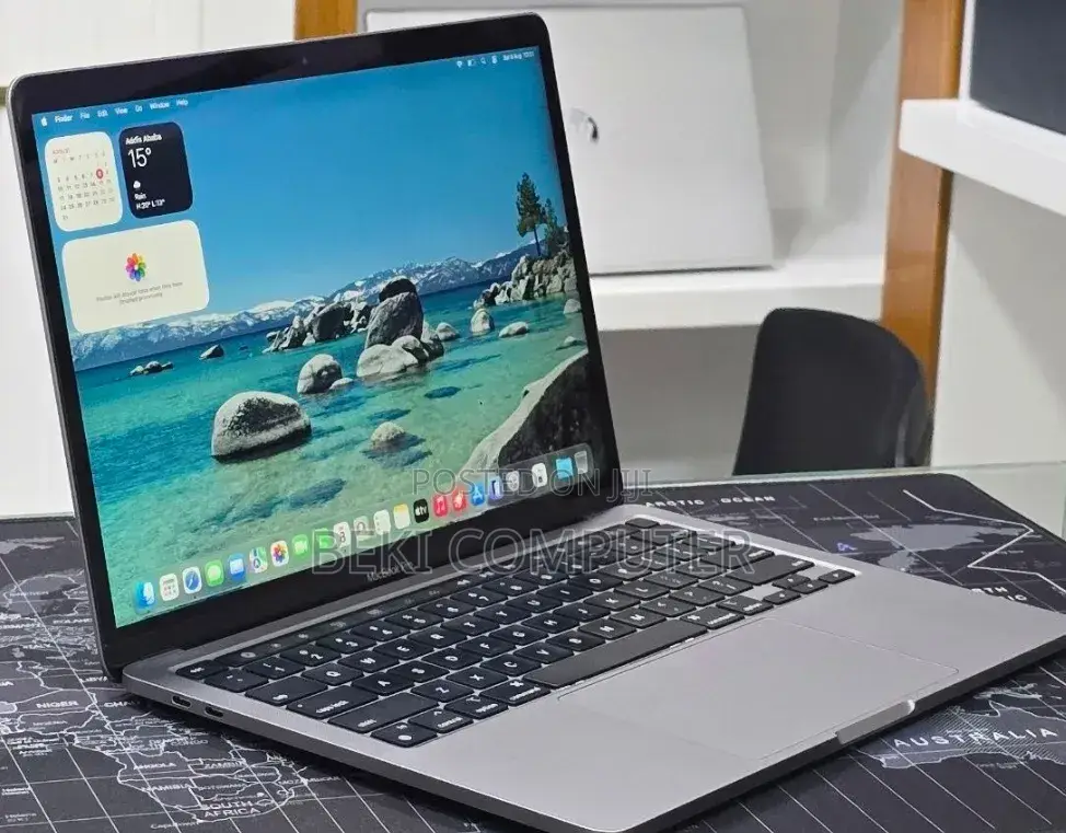 New Laptop Apple MacBook Pro 2022 M2 16GB Apple M2 SSD 512GB
