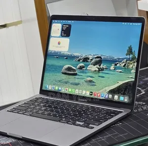 New Laptop Apple MacBook Pro 2022 M2 16GB Apple M2 SSD 512GB