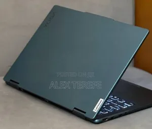 New Laptop Lenovo Yoga 7i 16GB Intel Core Ultra 7 SSD 512GB