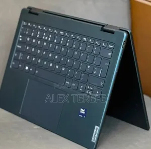 New Laptop Lenovo Yoga 7i 16GB Intel Core Ultra 7 SSD 512GB