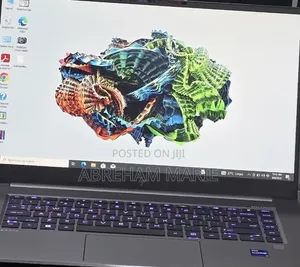 New Laptop HP ZBook Firefly G8 32GB Intel Core i9 SSD 512GB