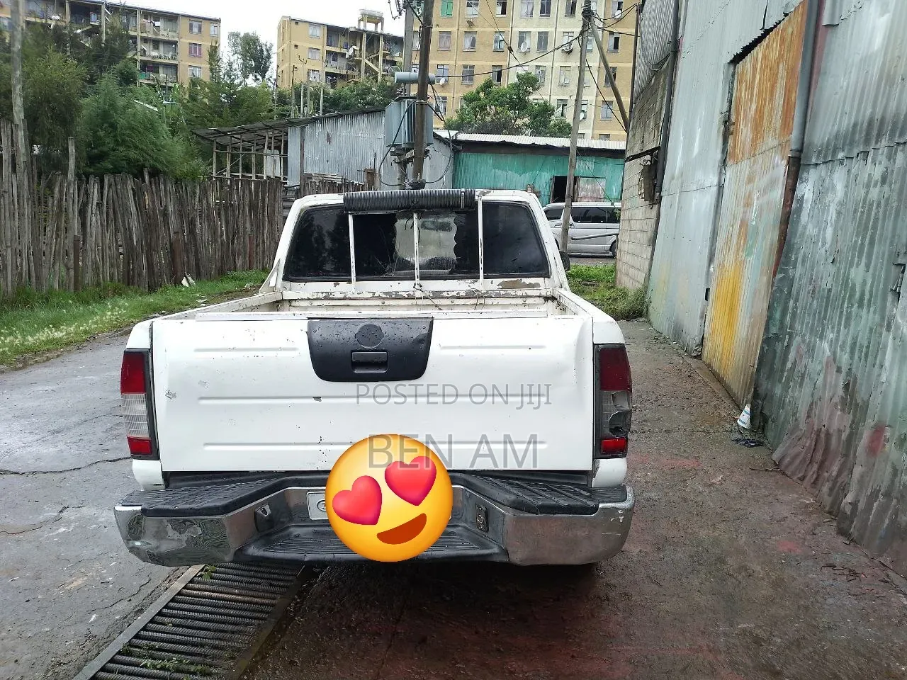 Nissan Hardbody 2003 White