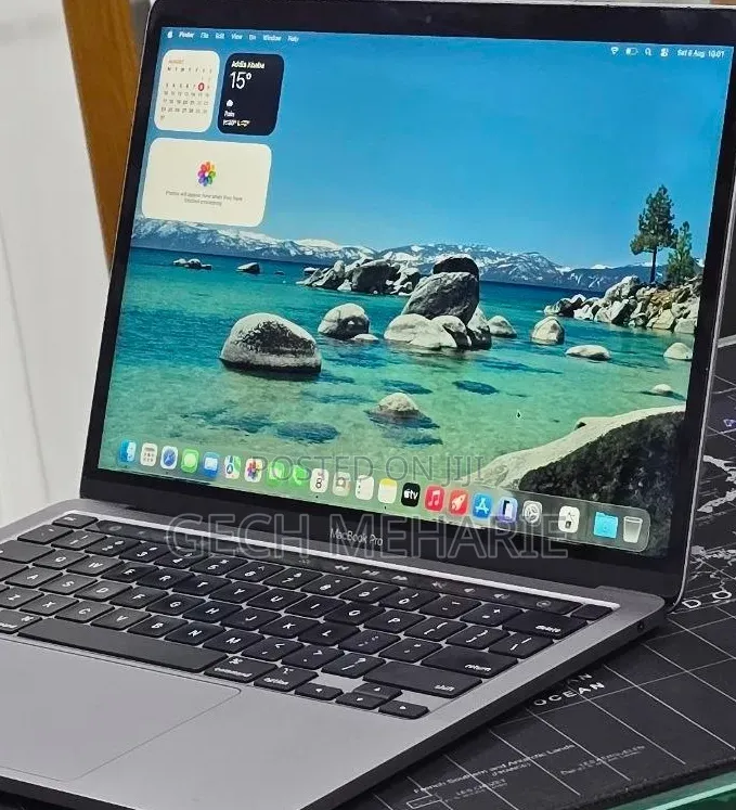 New Laptop Apple MacBook Pro 2022 M2 16GB Apple M2 SSD 512GB