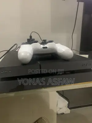 PlayStation 4 Fat