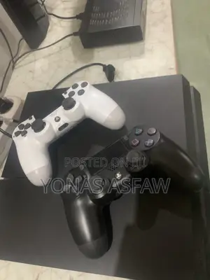 PlayStation 4 Fat