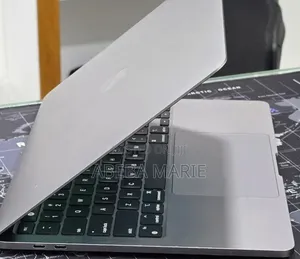 New Laptop Apple MacBook Air 2022 M2 16GB Apple M2 SSD 512GB