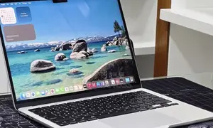 New Laptop Apple MacBook Air 2022 M2 8GB Apple M2 SSD 256GB
