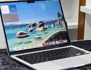 New Laptop Apple MacBook Air 2022 M2 8GB Apple M2 SSD 256GB