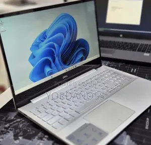 New Laptop Dell Inspiron 15 8GB Intel Core i5 SSD 256GB