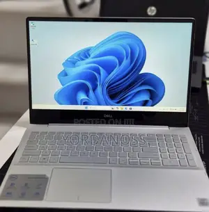 New Laptop Dell Inspiron 15 8GB Intel Core i5 SSD 256GB