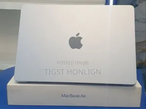 New Laptop Apple MacBook Air 16GB Apple M4 SSD 512GB