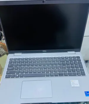 New Laptop Dell Precision 3581 16GB Intel Core i7 SSD 1T