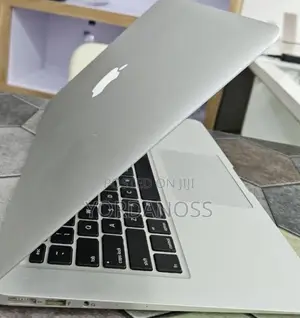 New Laptop Apple MacBook Air 2017 8GB Intel Core i5 SSD 256GB