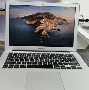 New Laptop Apple MacBook Air 2017 8GB Intel Core i5 SSD 256GB