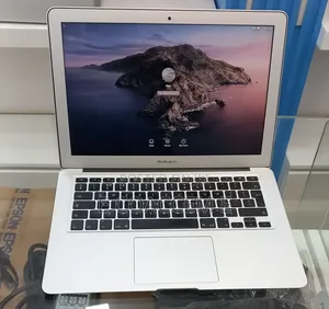 New Laptop Apple MacBook 8GB Intel Core i5 SSD 128GB