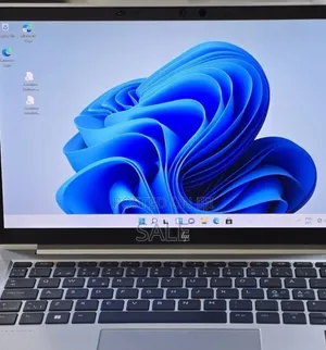 New Laptop HP EliteBook 830 G8 8GB Intel Core i7 SSD 256GB