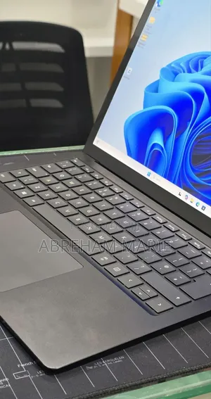 New Laptop Microsoft Surface Laptop 4 16GB Intel Core i7 SSD 512GB