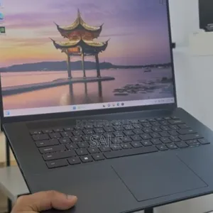 New Laptop Dell XPS 15 16GB Intel Core i7 SSD 512GB