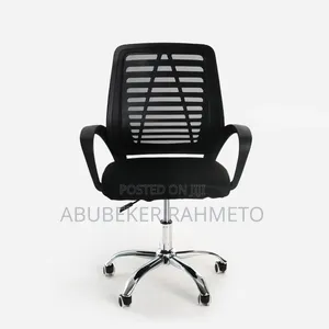 Modern Office Chair , Slightly Used Almost New