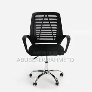 Modern Office Chair , Slightly Used Almost New