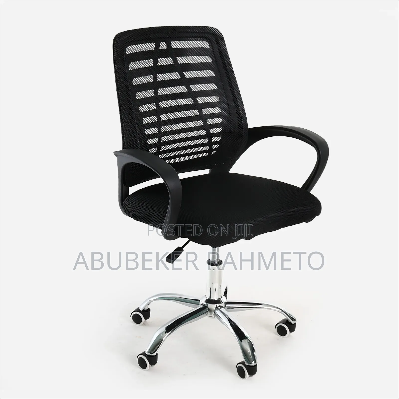 Modern Office Chair , Slightly Used Almost New