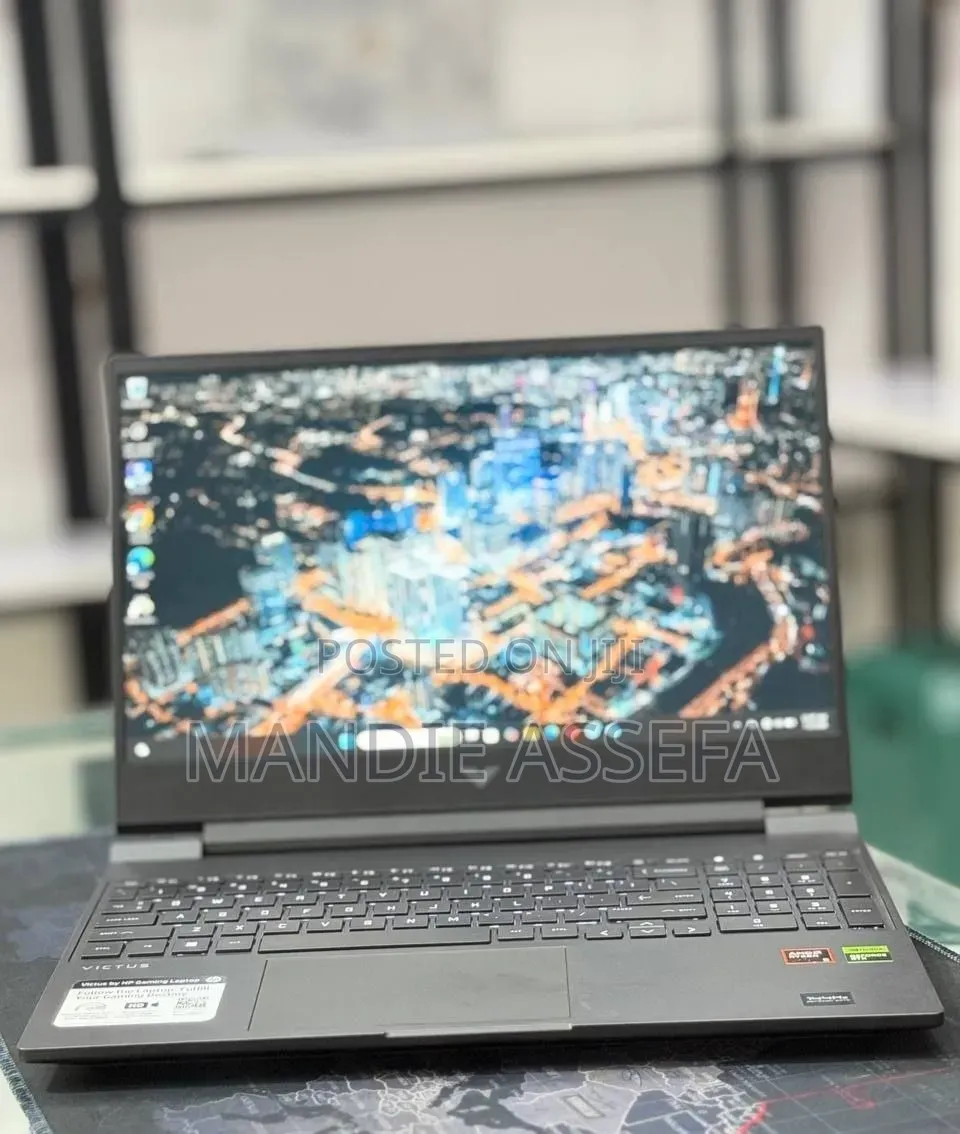 New Laptop HP Victus 15 16GB AMD Ryzen 5 SSD 512GB