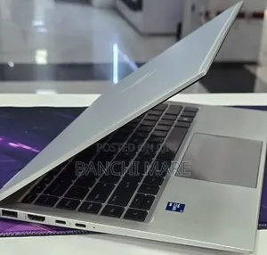 New Laptop HP EliteBook 1040 G8 16GB Intel Core i7 SSD 512GB
