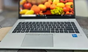 New Laptop HP EliteBook 830 G8 8GB Intel Core i5 SSD 256GB
