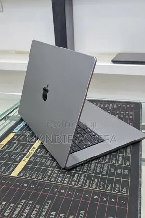 New Laptop Apple MacBook Pro 2021 M1 Max 32GB Apple M1 Max SSD 1T