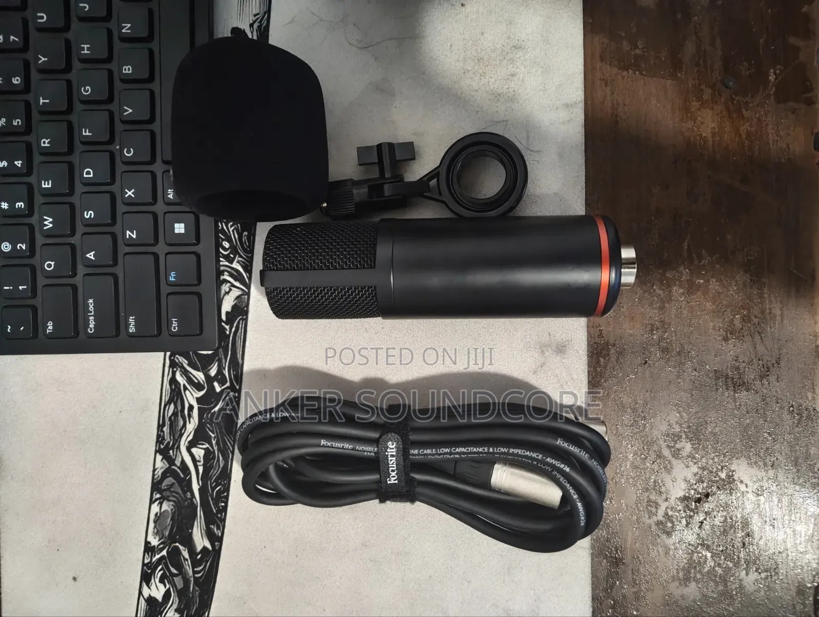 Focusrite Scarlett Solo 4th Generation Bundle (Studio)