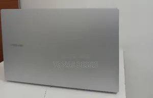 New Laptop Samsung Galaxy Book4 8GB Intel Core 5 SSD 512GB