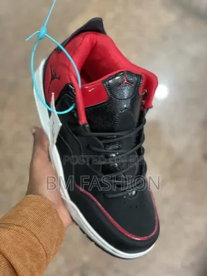 Air Jordan Mid: Matte Black