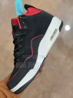 Air Jordan Mid: Matte Black