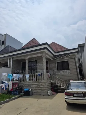 Furnished 6bdrm Villa in መሀል ሰሚት የሚገኝ, Bole for sale