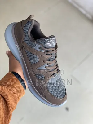 Skechers Max Comfort Sneakers