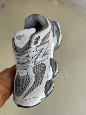 New Balance 9060 Light Grey