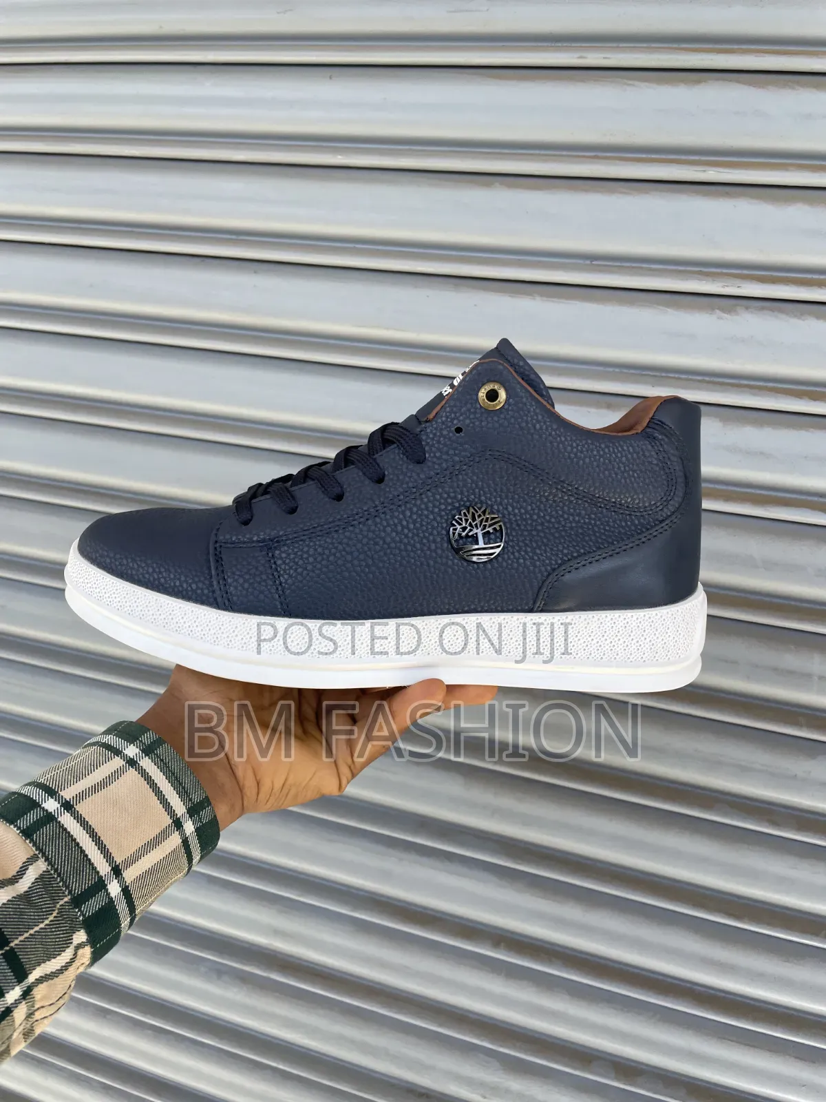 Timberland Low-Top: Pebbled Navy White