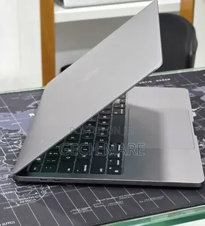 New Laptop Apple MacBook Pro 2021 M1 16GB Apple M1 Pro SSD 512GB