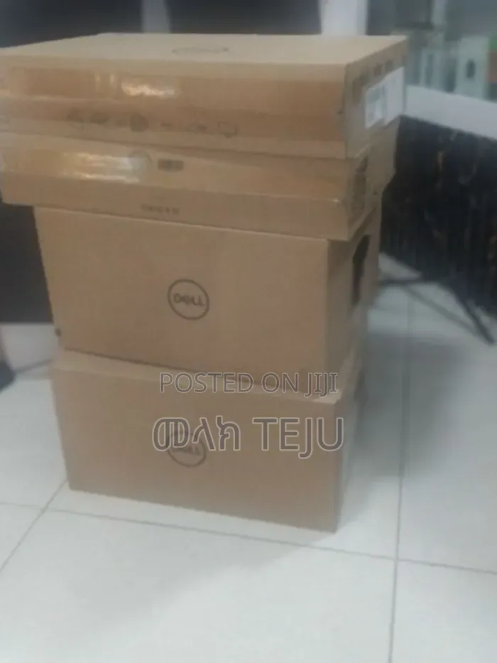 New Laptop Dell XPS 13 8GB Intel Core i5 SSD 1T