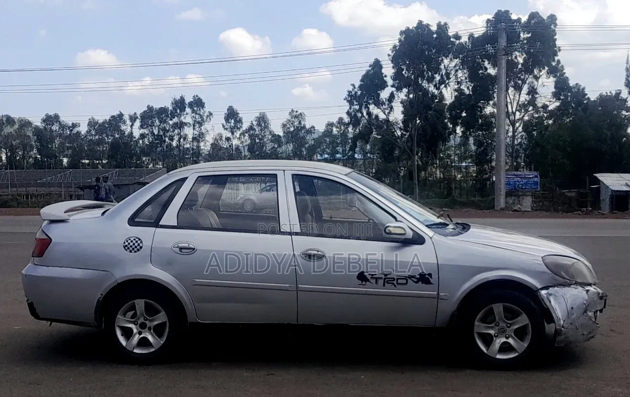Lifan 520 2010 Silver