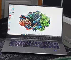 New Laptop HP ZBook Firefly G8 32GB Intel Core i9 SSD 512GB