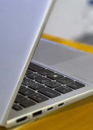 New Laptop HP EliteBook 830 16GB Intel Core Ultra 7 SSD 512GB
